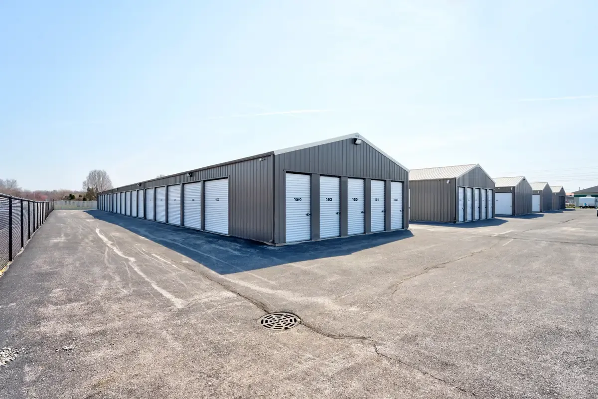 Storage facility exterior driveway